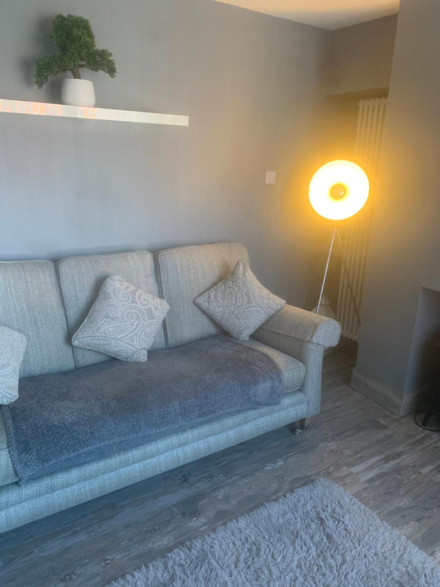2 Bedroom House * Belfast